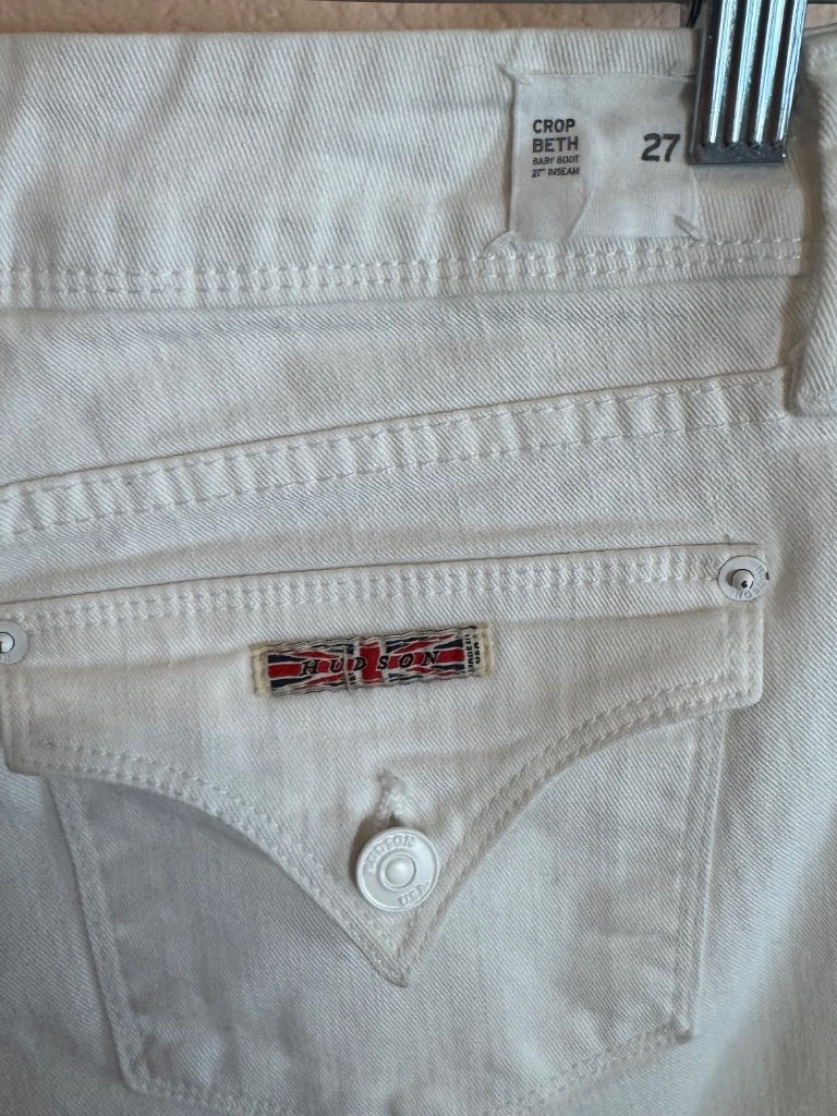Hudson Staple Summer Jeans Women's Sz 27 Beth Crop Baby Boot Flap Pockets, White — image 6 of 8